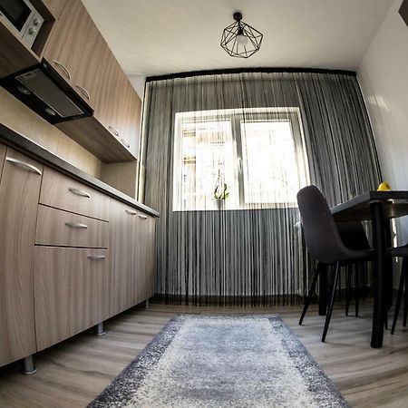 Tania Apartament Oradea Εξωτερικό φωτογραφία