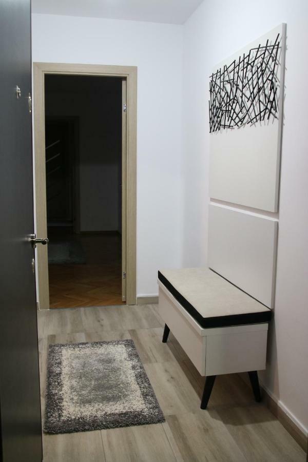Tania Apartament Oradea Εξωτερικό φωτογραφία