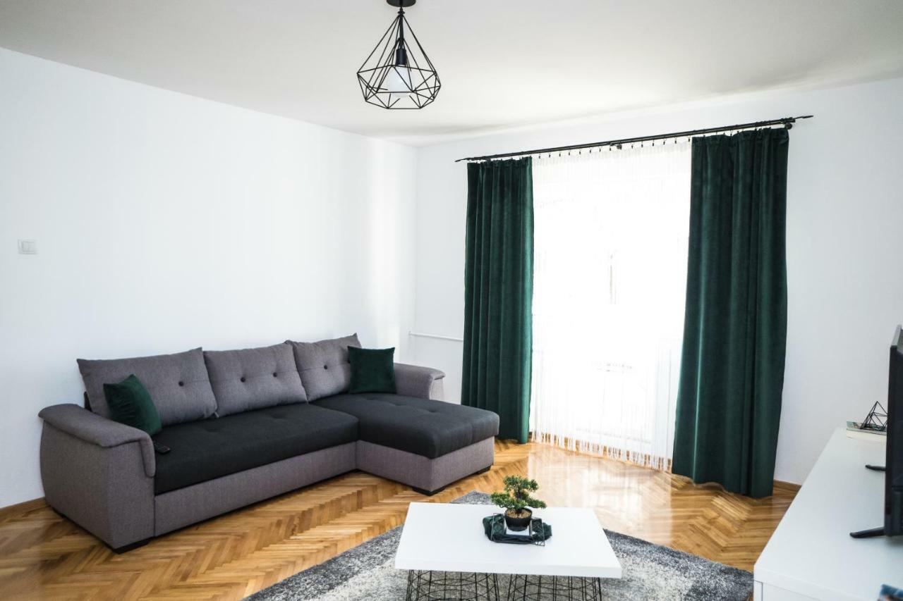 Tania Apartament Oradea Εξωτερικό φωτογραφία